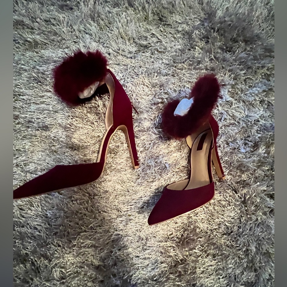 Forever 21 Faux Fur Ankle Strap Heels Burgundy Size 7
